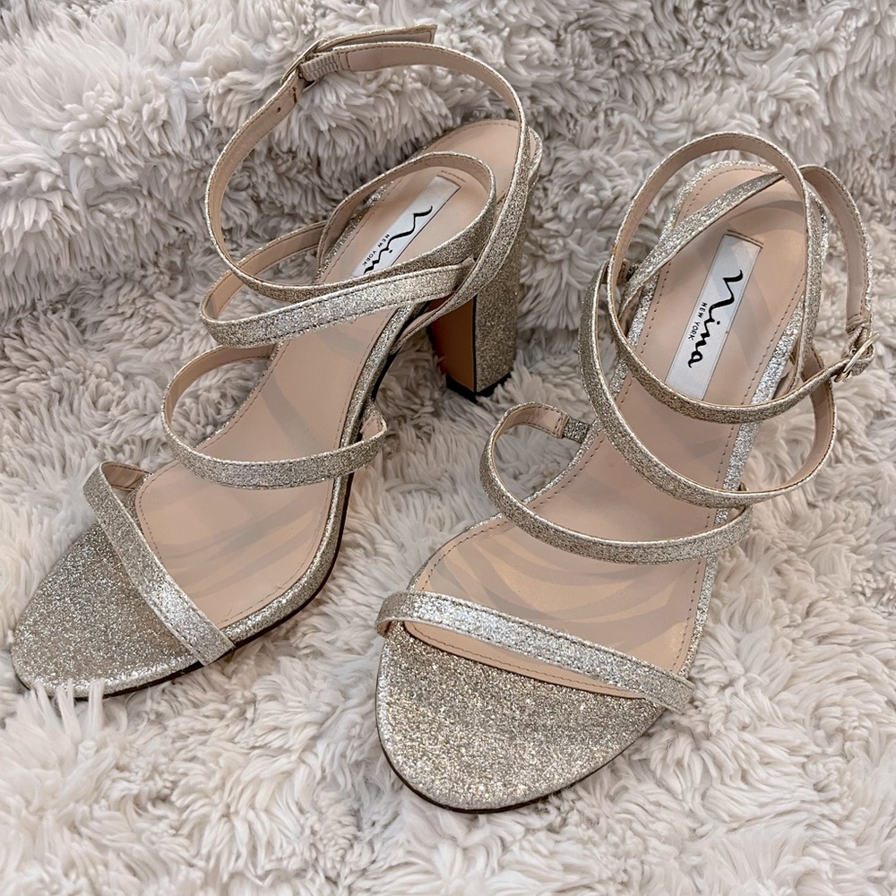 Nina Gold Sparkle Ankle Strap Heals NWOT